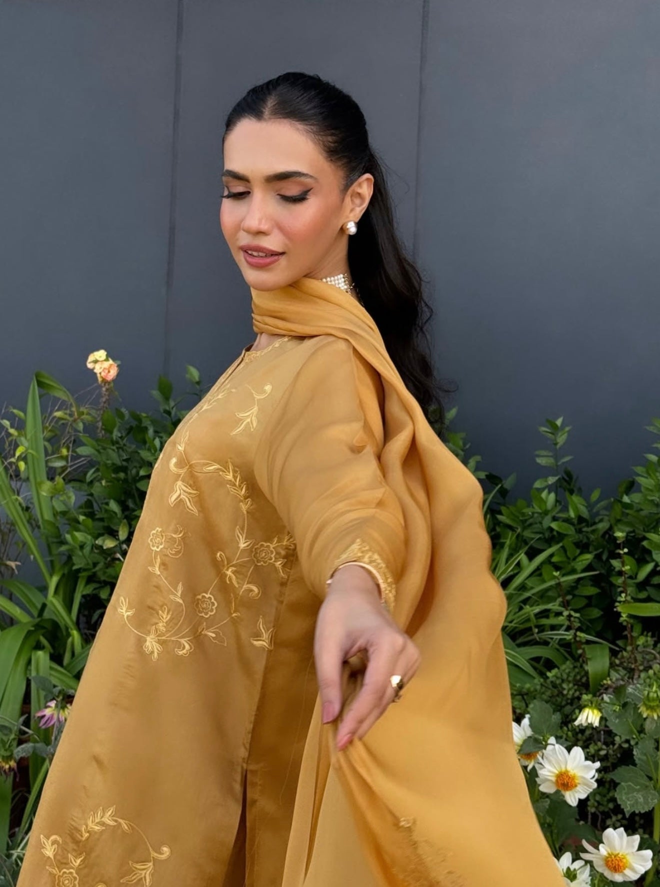 Gold Farshi set
