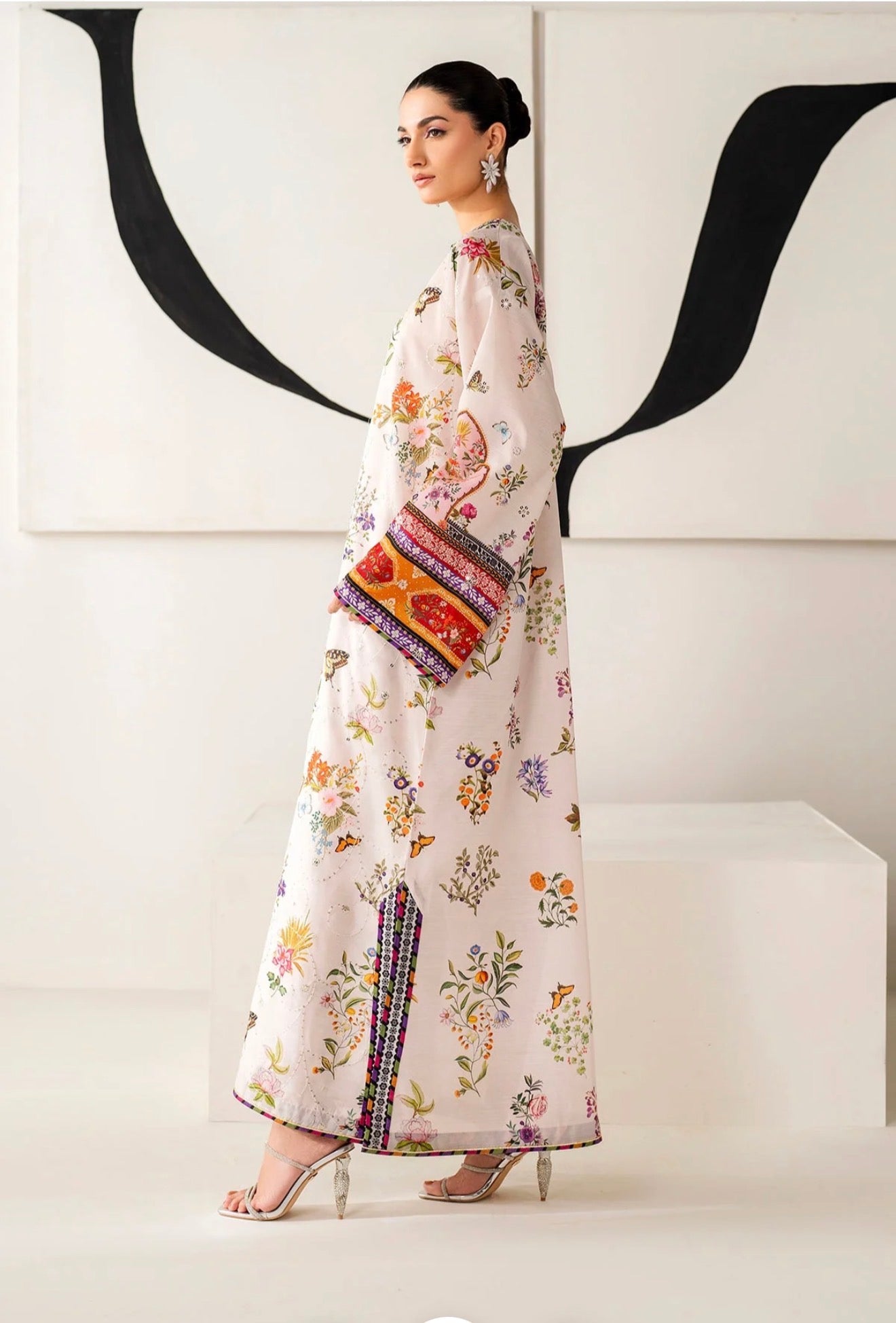 EMBROIDERED RAW SILK PR-1163