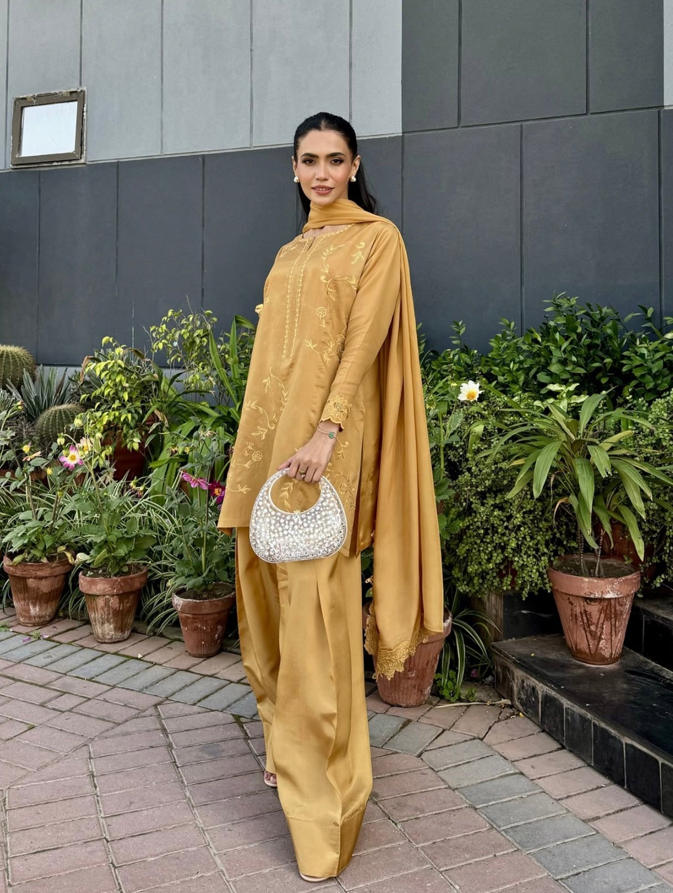 Gold Farshi set