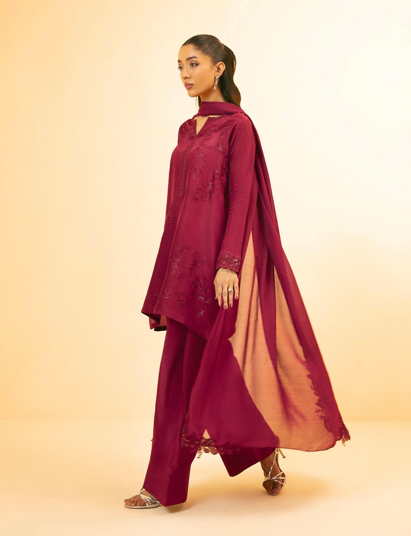 Red Farshi Set