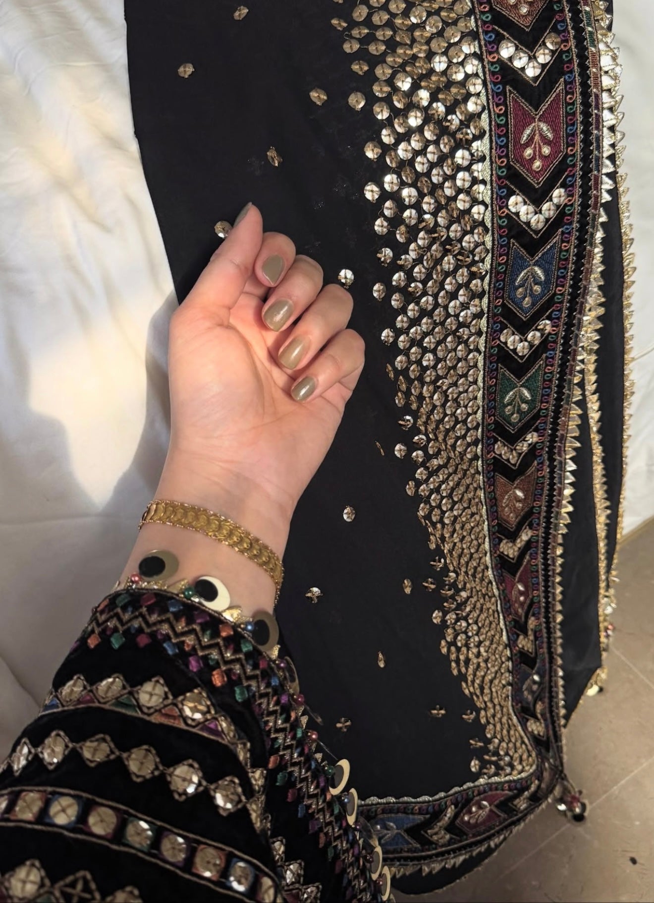 EMBROIDERED VELVET FORMAL VVF D-5